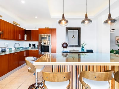 Luxury Villa Photo #8