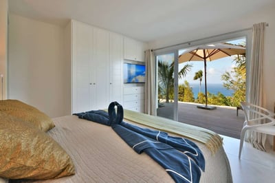 Luxury Villa Photo #19
