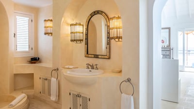 Luxury Villa Photo #38
