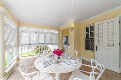 Luxury Villa Photo #7