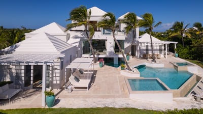 Luxury Villa Photo #7