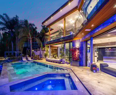 Luxury Villa Photo #8