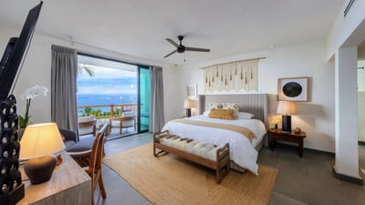 Luxury Villa Photo #33