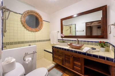 Luxury Villa Photo #47