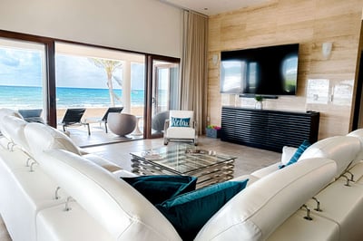 Luxury Villa Photo #13