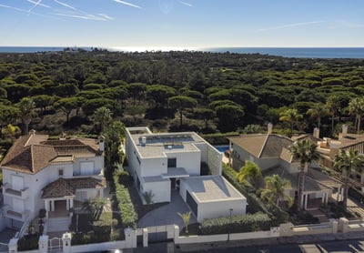 Luxury Villa Photo #30