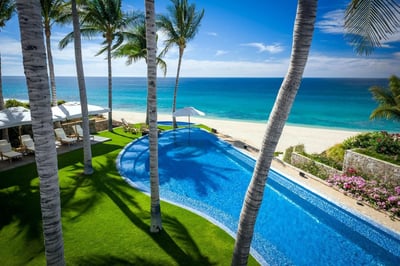 Luxury Villa Photo #4