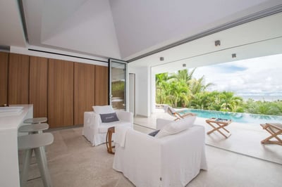 Luxury Villa Photo #10