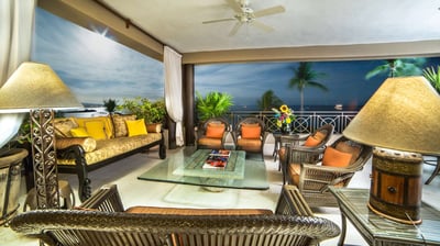 Luxury Villa Photo #25