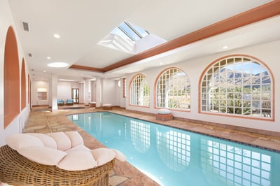 Luxury Villa Photo #31