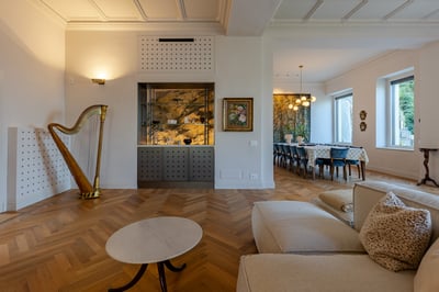 Luxury Villa Photo #16