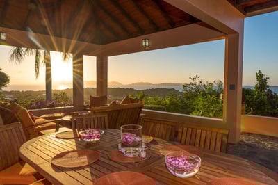 Luxury Villa Photo #12