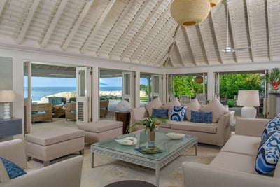Luxury Villa Photo #9