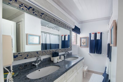 Luxury Villa Photo #20