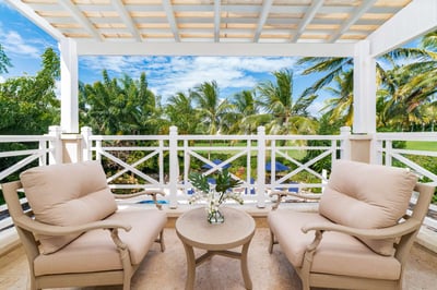 Luxury Villa Photo #4
