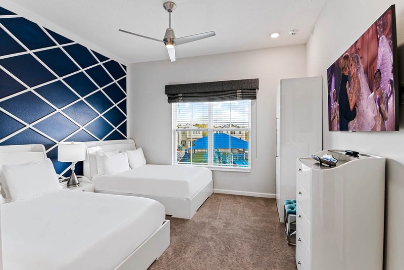 Wintery Wonder at Villatel Village Solterra