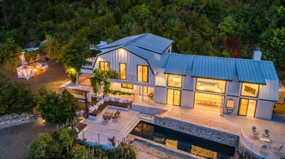 Luxury Villa Photo #3