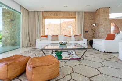 Luxury Villa Photo #10