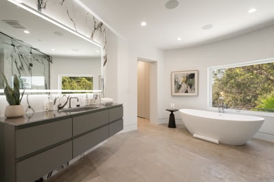 Luxury Villa Photo #39