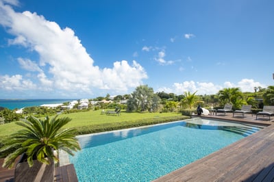 Luxury Villa Photo #11