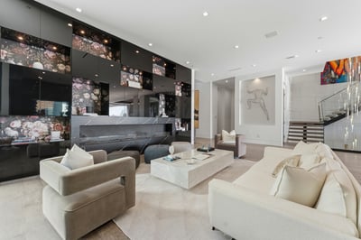 Luxury Villa Photo #15
