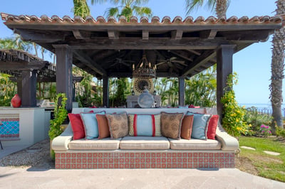 Luxury Villa Photo #20