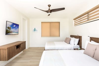 Luxury Villa Photo #31