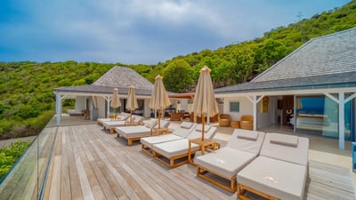 Luxury Villa Photo #4