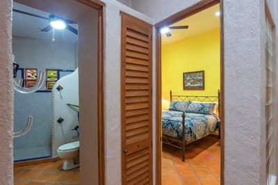 Luxury Villa Photo #37