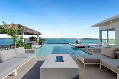 Luxury Villa Photo #7