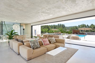 Luxury Villa Photo #14