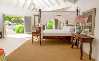 Luxury Villa Photo #29