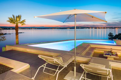 Luxury Villa Photo #23