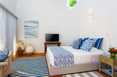Luxury Villa Photo #23