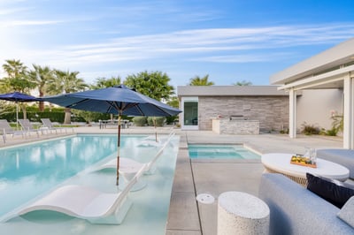 Luxury Villa Photo #39