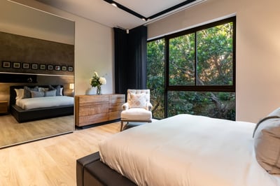 Luxury Villa Photo #35