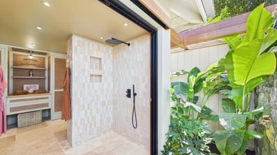 Luxury Villa Photo #47