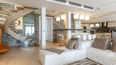 Luxury Villa Photo #21
