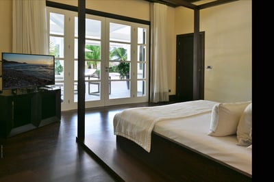 Luxury Villa Photo #49