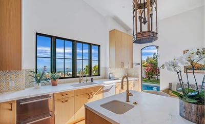 Luxury Villa Photo #18