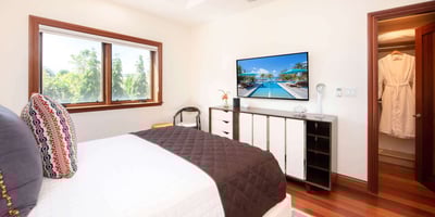 Luxury Villa Photo #14