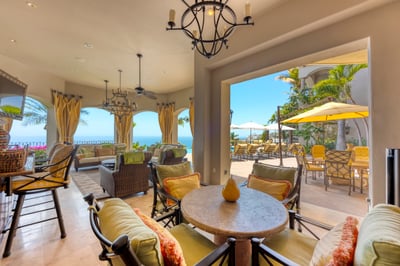 Luxury Villa Photo #20