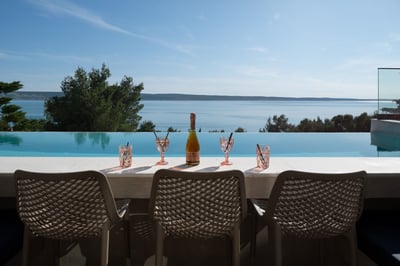 Luxury Villa Photo #11