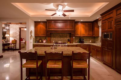 Luxury Villa Photo #7