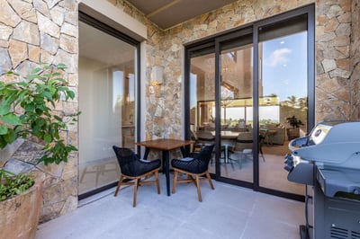 Luxury Villa Photo #9