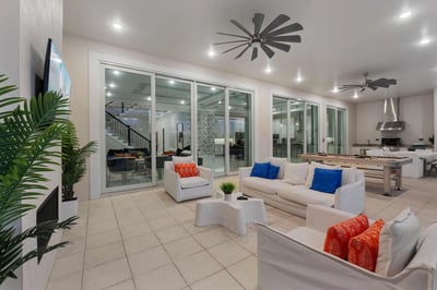Luxury Villa Photo #11