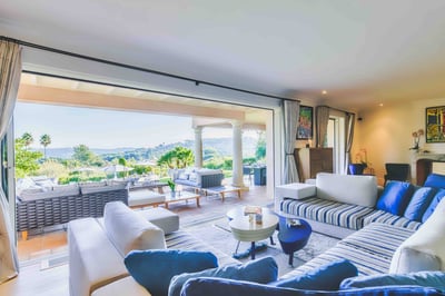 Luxury Villa Photo #9