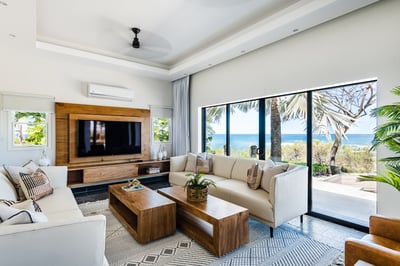 Luxury Villa Photo #14