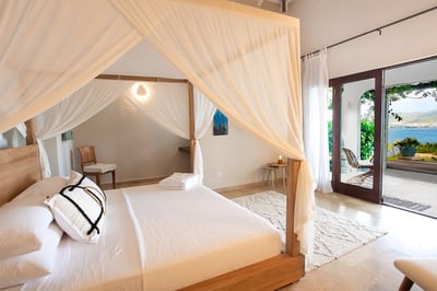 Luxury Villa Photo #30
