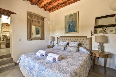 Luxury Villa Photo #27